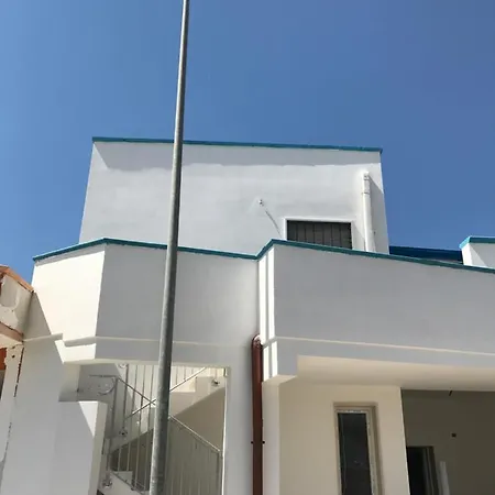 Semesterbostad Casa Gada Torre Lapillo